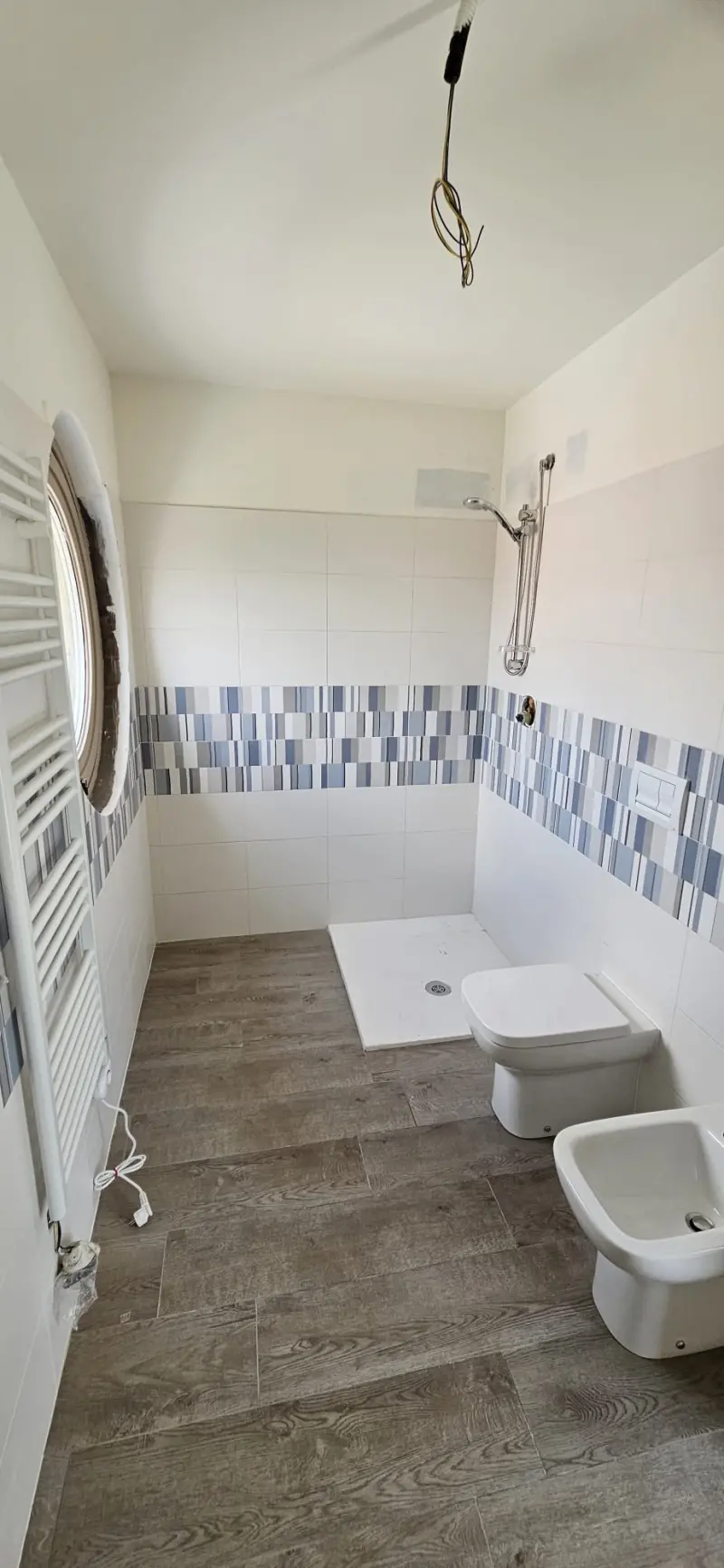 A12, CODOGNO — Bagno