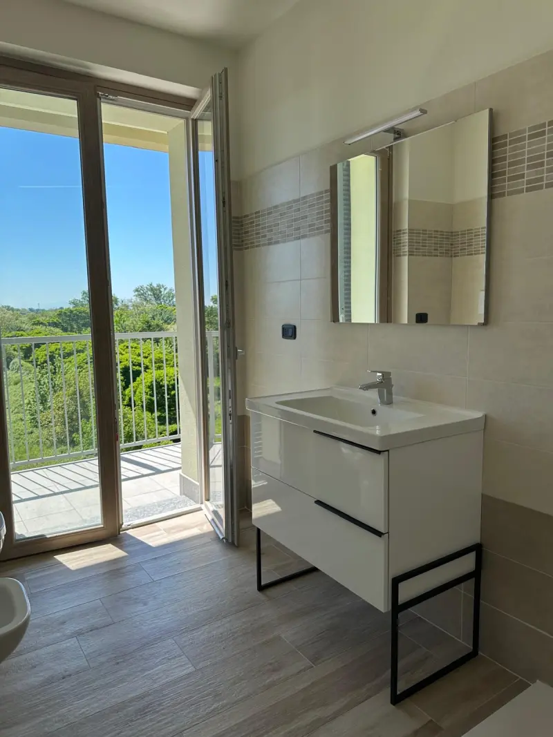 Quadrilocale arredato - 3° piano, CODOGNO — Bagno