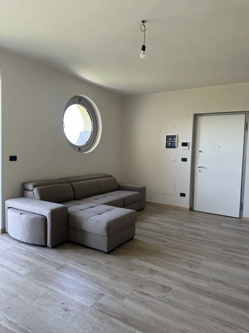 Quadrilocale arredato - 3° piano, CODOGNO — Soggiorno