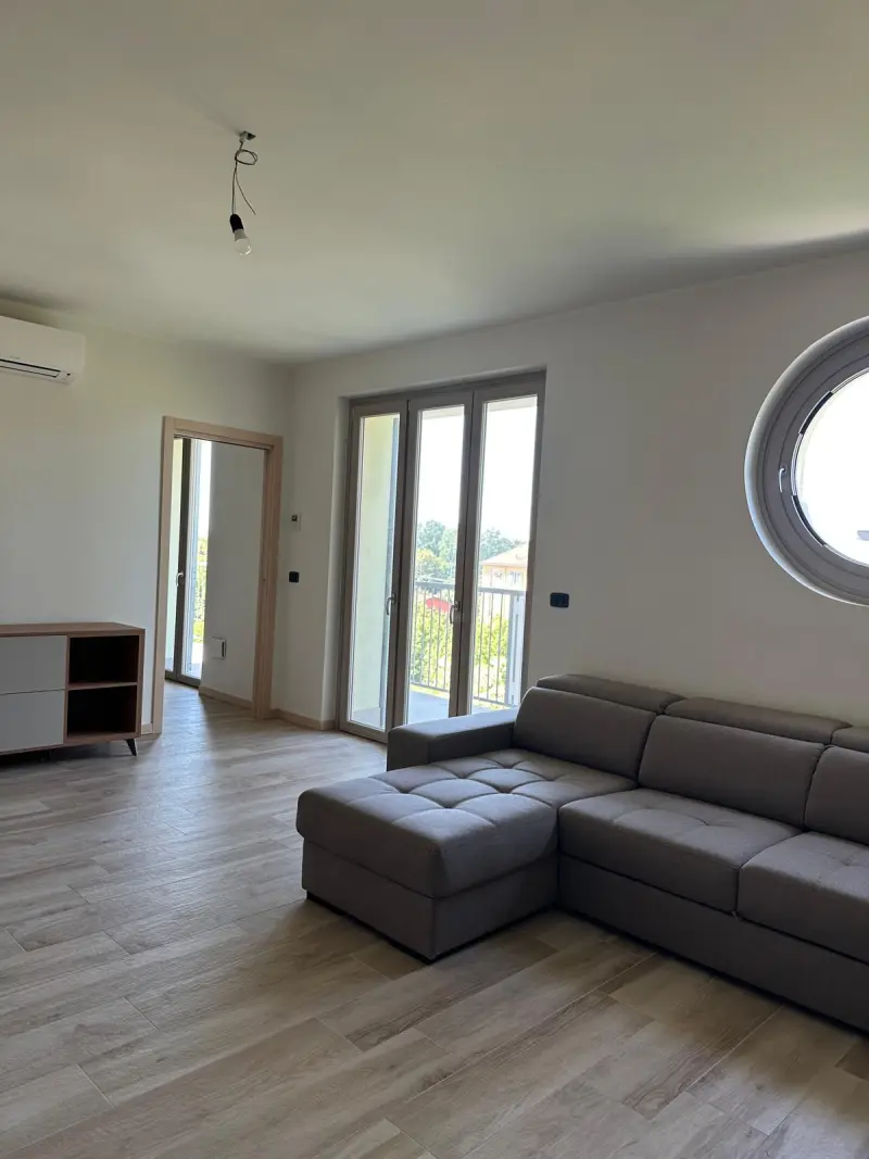 Quadrilocale arredato - 3° piano, CODOGNO — Soggiorno