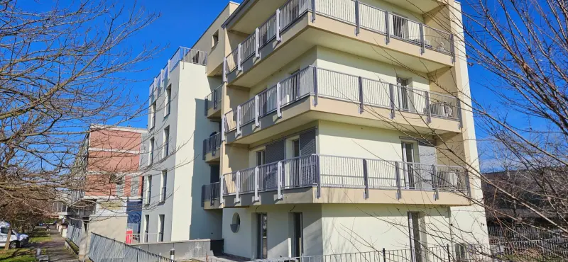 Condominio Grazia, CODOGNO — Esterni