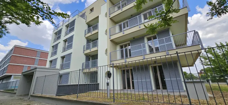 Condominio Grazia, CODOGNO — Esterni